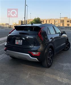 كيا نيرو